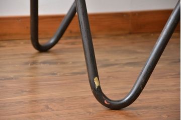 アンティーク家具　アンティーク 天板ナラ材の大きな鉄脚作業台(テーブル、机)