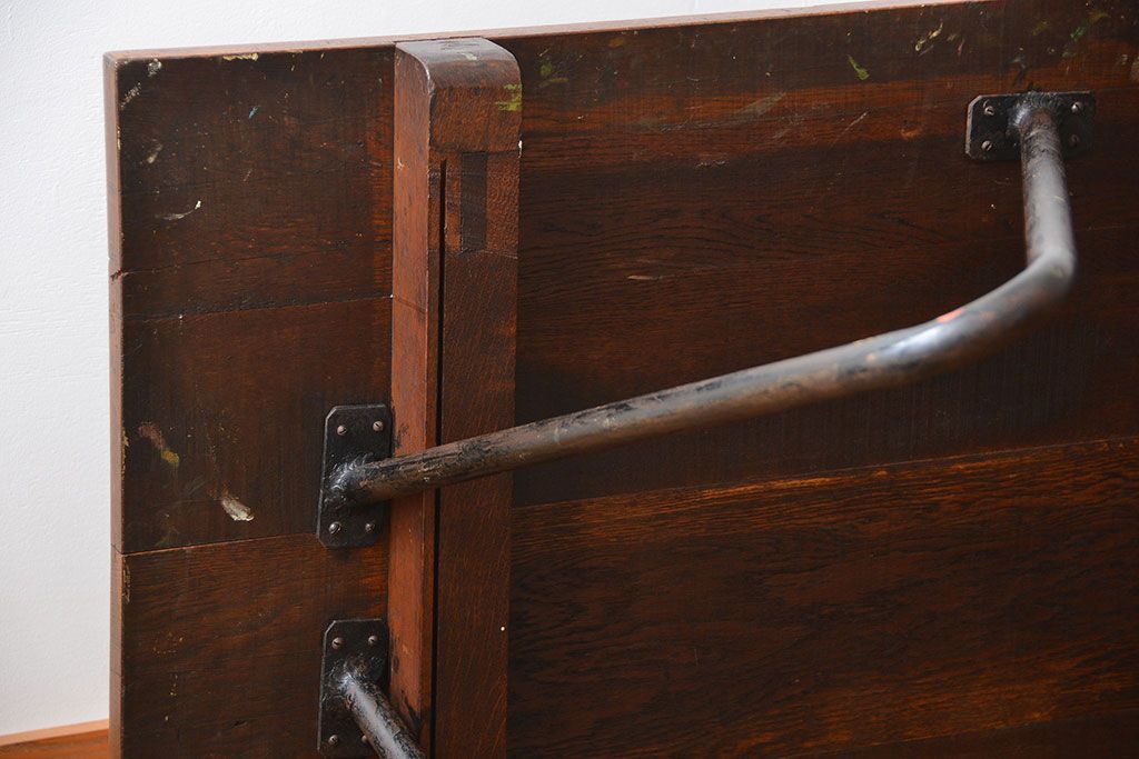 アンティーク家具　アンティーク 天板ナラ材の大きな鉄脚作業台(テーブル、机)