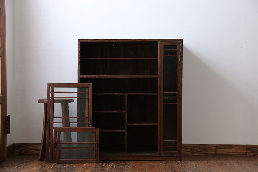 レトロ家具　昭和レトロ 古い木の気泡ガラス収納棚(戸棚、食器棚、下駄箱)