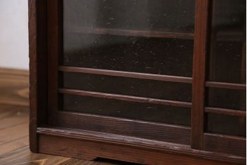 レトロ家具　昭和レトロ 古い木の気泡ガラス収納棚(戸棚、食器棚、下駄箱)