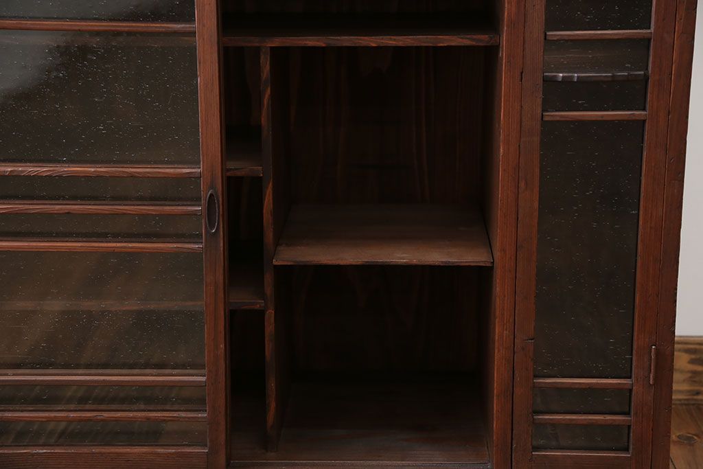 レトロ家具　昭和レトロ 古い木の気泡ガラス収納棚(戸棚、食器棚、下駄箱)