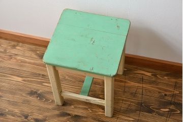 アンティーク家具　イギリスアンティーク 古いペイントのフタ付きスツール(椅子、イス、サイドテーブル)