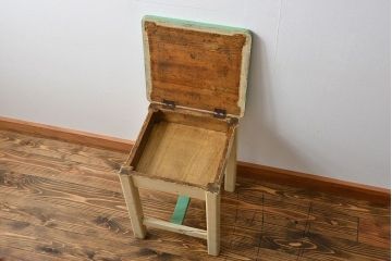 アンティーク家具　イギリスアンティーク 古いペイントのフタ付きスツール(椅子、イス、サイドテーブル)