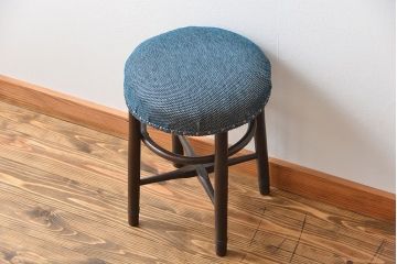 アンティーク家具　アンティーク 古い木の丸スツール(丸椅子・イス)