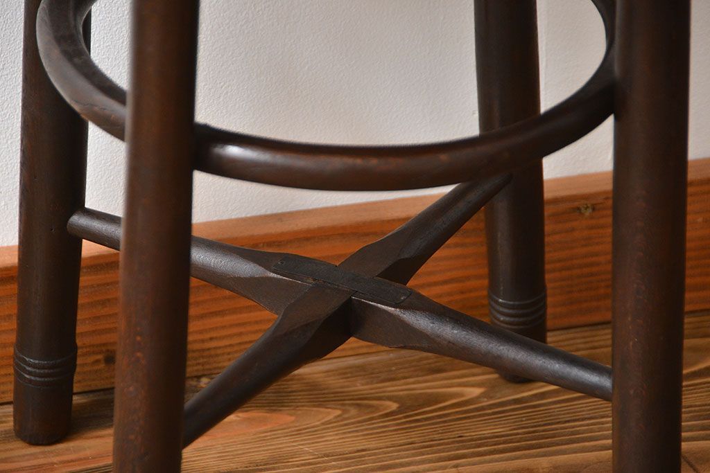 アンティーク家具　アンティーク 古い木の丸スツール(丸椅子・イス)