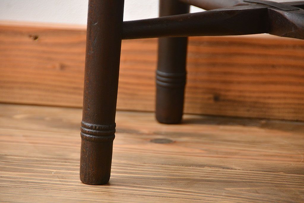 アンティーク家具　アンティーク 古い木の丸スツール(丸椅子・イス)