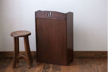 アンティーク家具　アンティーク 古い木の小さな本箱(ブックケース、収納棚)