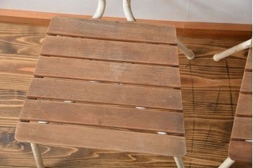 アンティーク家具　イギリスアンティーク ペンキのはげたガーデンチェア2脚セット(1)(椅子、イス)