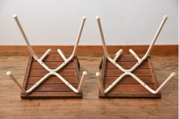 アンティーク家具　イギリスアンティーク ペンキのはげたガーデンチェア2脚セット(2)(椅子、イス)