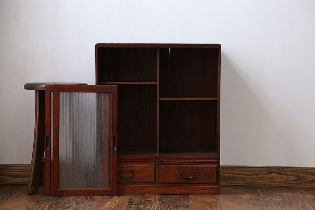 アンティーク家具　アンティーク 小さな格納テーブル付きの銀モールガラス収納棚(戸棚)