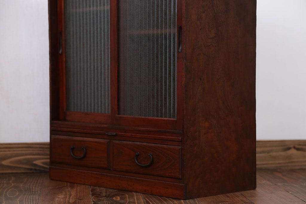 アンティーク家具　アンティーク 小さな格納テーブル付きの銀モールガラス収納棚(戸棚)