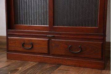 アンティーク家具　アンティーク 小さな格納テーブル付きの銀モールガラス収納棚(戸棚)