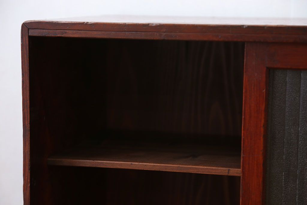 アンティーク家具　アンティーク 小さな格納テーブル付きの銀モールガラス収納棚(戸棚)