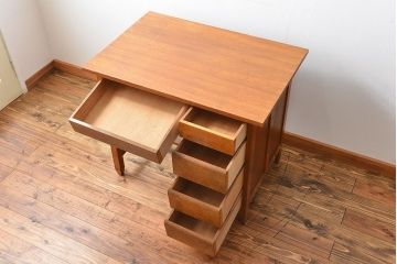 レトロ家具　昭和レトロ シンプルな片袖机(デスク、在宅ワーク、在宅用テーブル)