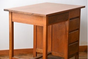 レトロ家具　昭和レトロ シンプルな片袖机(デスク、在宅ワーク、在宅用テーブル)