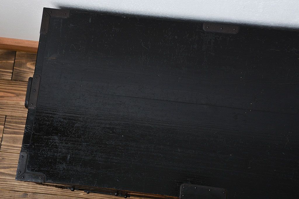 アンティーク家具　アンティーク 前面欅材!味わい深い角手庄内箪笥(時代箪笥)