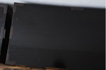 アンティーク家具　アンティーク 前面欅材!味わい深い角手庄内箪笥(時代箪笥)