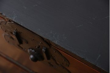 アンティーク家具　アンティーク 前面欅材!味わい深い角手庄内箪笥(時代箪笥)