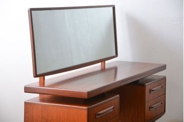 北欧家具 G PLAN(ジープラン)北欧ビンテージ ドレッシングチェスト(サイドボード)