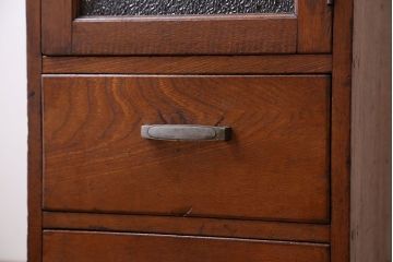 アンティーク家具　アンティーク 古いナラ材のダイヤガラス入り縦型収納棚(引き出し)