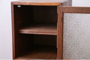 アンティーク家具　アンティーク 古いナラ材のダイヤガラス入り縦型収納棚(引き出し)