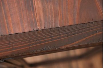 アンティーク家具　アンティーク 古い木のシンプルな鉄脚収納棚(キャビネット)