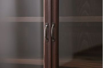 アンティーク家具　アンティーク 古い木のシンプルな鉄脚収納棚(キャビネット)