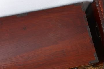 アンティーク家具　アンティーク 前面欅材の漆のキレイな庄内箪笥(時代箪笥)