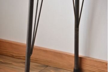 アンティーク家具　アンティーク 天板一枚板 古材の鉄脚テーブル(1)(机、作業台)
