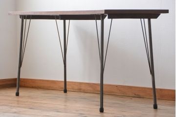 アンティーク家具　アンティーク 天板一枚板 古材の鉄脚テーブル(3)(机、作業台)