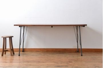アンティーク家具　アンティーク 天板一枚板 古材の鉄脚テーブル(4)(机、作業台)