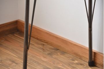アンティーク家具　アンティーク 天板一枚板 古材の鉄脚テーブル(4)(机、作業台)