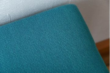 アンティーク家具　古い欅(ケヤキ)材のアンティーク角スツール(椅子)