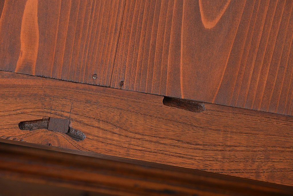 アンティーク家具　古民具・骨董 アンティーク モールガラス入り脚付きチェスト(収納棚、サイドボード)