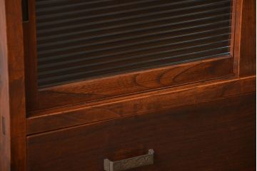 アンティーク家具　古民具・骨董 アンティーク モールガラス入り脚付きチェスト(収納棚、サイドボード)