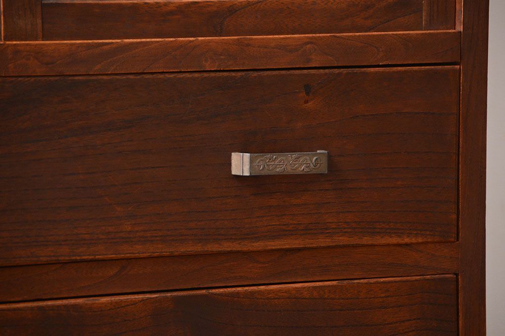 アンティーク家具　古民具・骨董 アンティーク モールガラス入り脚付きチェスト(収納棚、サイドボード)