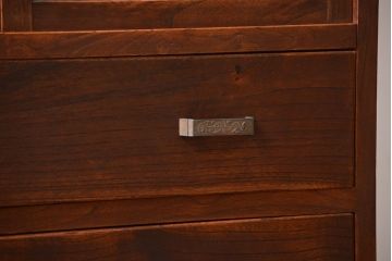 アンティーク家具　古民具・骨董 アンティーク モールガラス入り脚付きチェスト(収納棚、サイドボード)