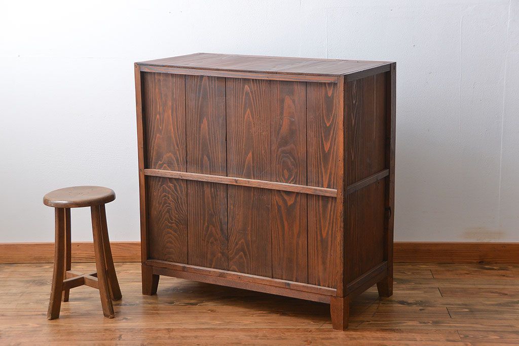 アンティーク家具　古民具・骨董 アンティーク モールガラス入り脚付きチェスト(収納棚、サイドボード)