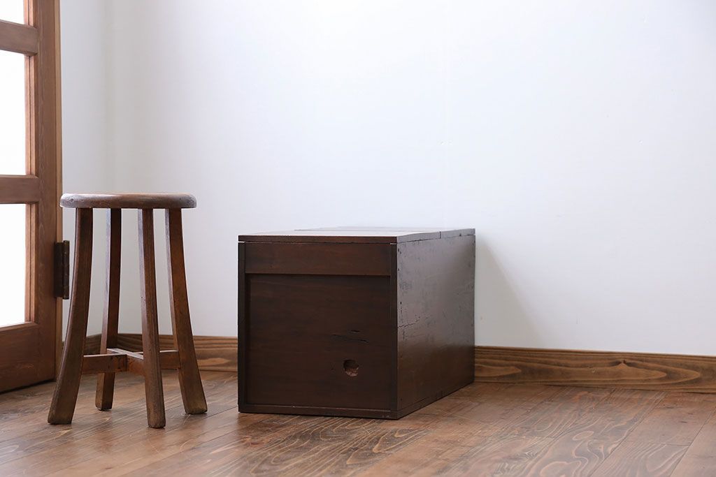 アンティーク雑貨　アンティーク　古い米びつ(収納箱)