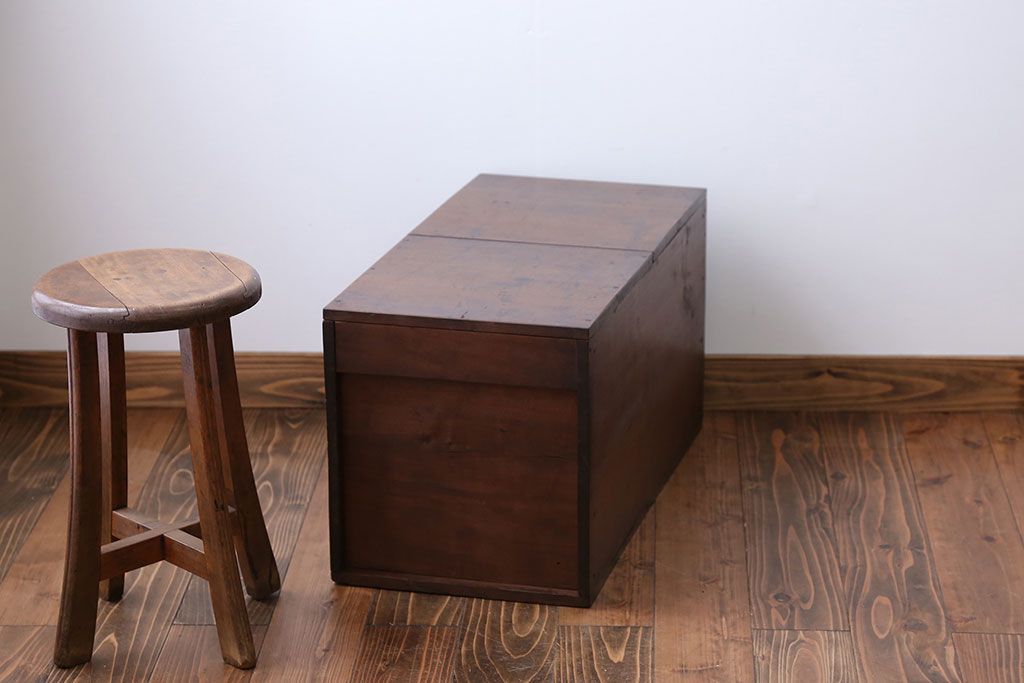 アンティーク雑貨　アンティーク　古い米びつ(収納箱)