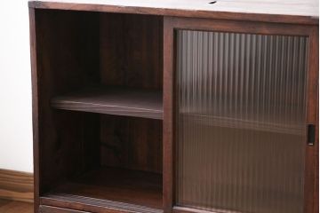 アンティーク家具　アンティーク 古い木の小さなモールガラス収納棚(戸棚)