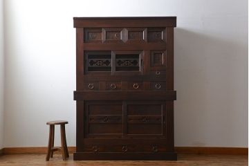 アンティーク家具　アンティーク 黒柿材をふんだんに使用した上手四尺水屋箪笥(時代箪笥)