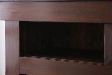 アンティーク家具　アンティーク 黒柿材をふんだんに使用した上手四尺水屋箪笥(時代箪笥)