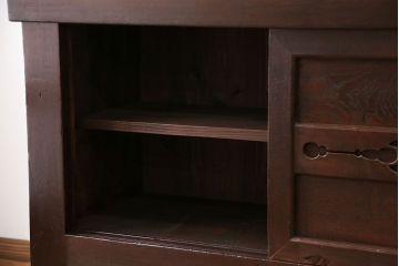 アンティーク家具　アンティーク 黒柿材をふんだんに使用した上手四尺水屋箪笥(時代箪笥)