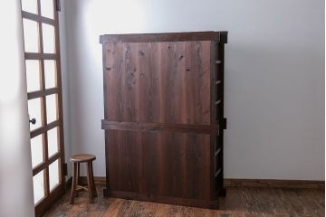 アンティーク家具　アンティーク 黒柿材をふんだんに使用した上手四尺水屋箪笥(時代箪笥)