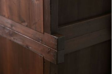 アンティーク家具　アンティーク 黒柿材をふんだんに使用した上手四尺水屋箪笥(時代箪笥)