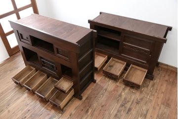 アンティーク家具　アンティーク 黒柿材をふんだんに使用した上手四尺水屋箪笥(時代箪笥)