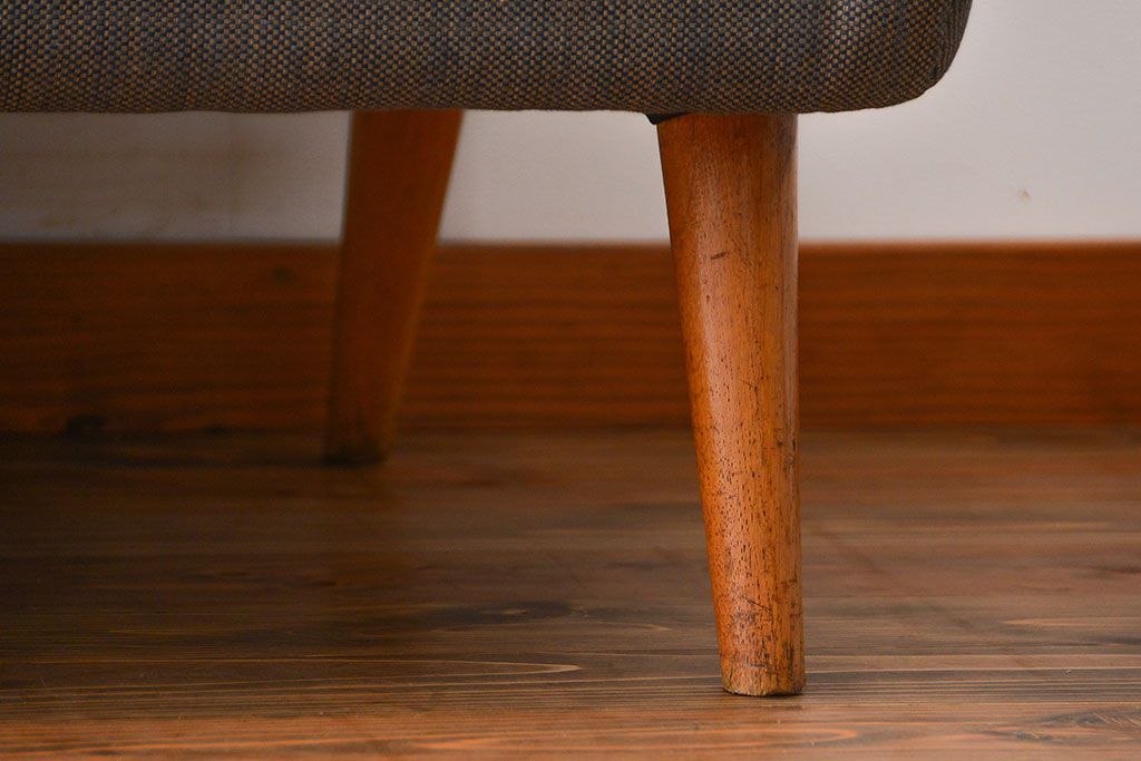 レトロ家具　アンティーク 1960年頃 レトロでシンプルな3人掛けソファ