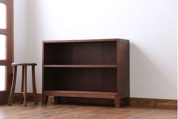 レトロ家具　昭和レトロ シンプルな脚付き本棚(飾り棚)