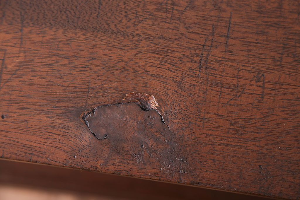 レトロ家具　昭和レトロ シンプルな脚付き本棚(飾り棚)